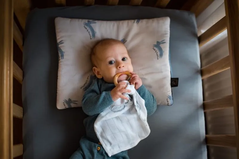 Najważniejsze zasady wyboru pościeli dla malucha