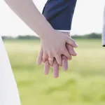Rodzaje obrączek ślubnych – co oferuje nam jubiler?